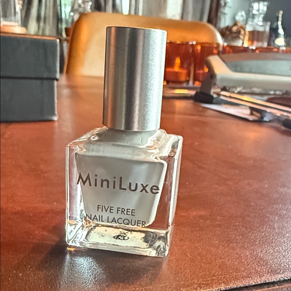 New  MiniLuxe  Nail Lacquer